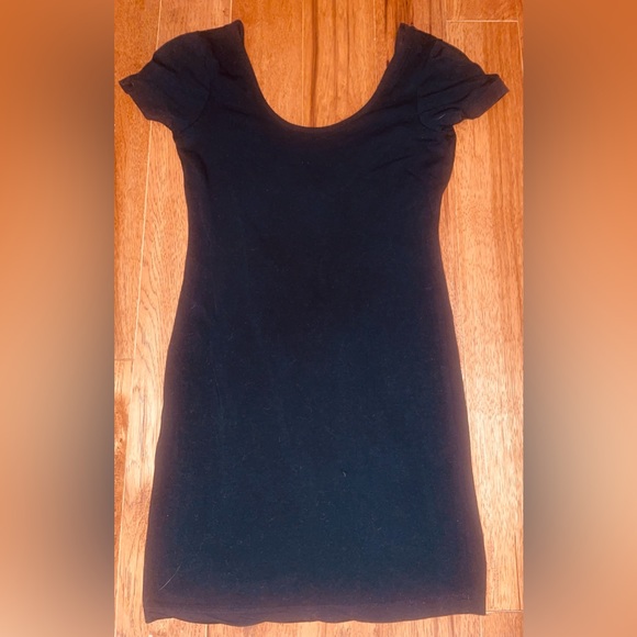 Best black bodycon dress  1 your always looking for.Short sleeve,short stretch - Picture 2 of 13